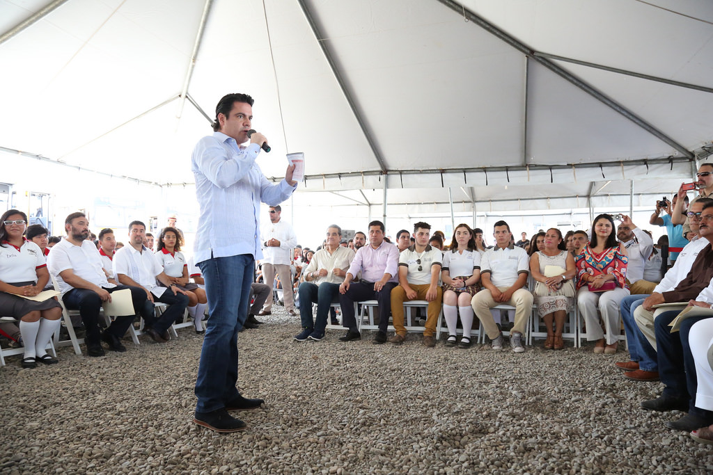 35301304121_672d1ac59c_b