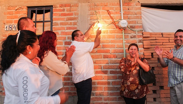 Inauguración-ampliación-red eléctrica-Los Mangos (1)