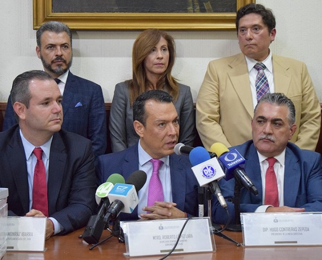 23193063_10155894869479283_686148037_n