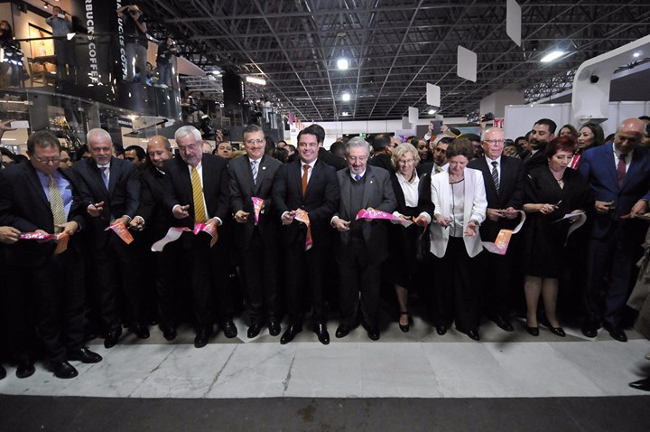 24133683_10155971214679283_1103720591_n