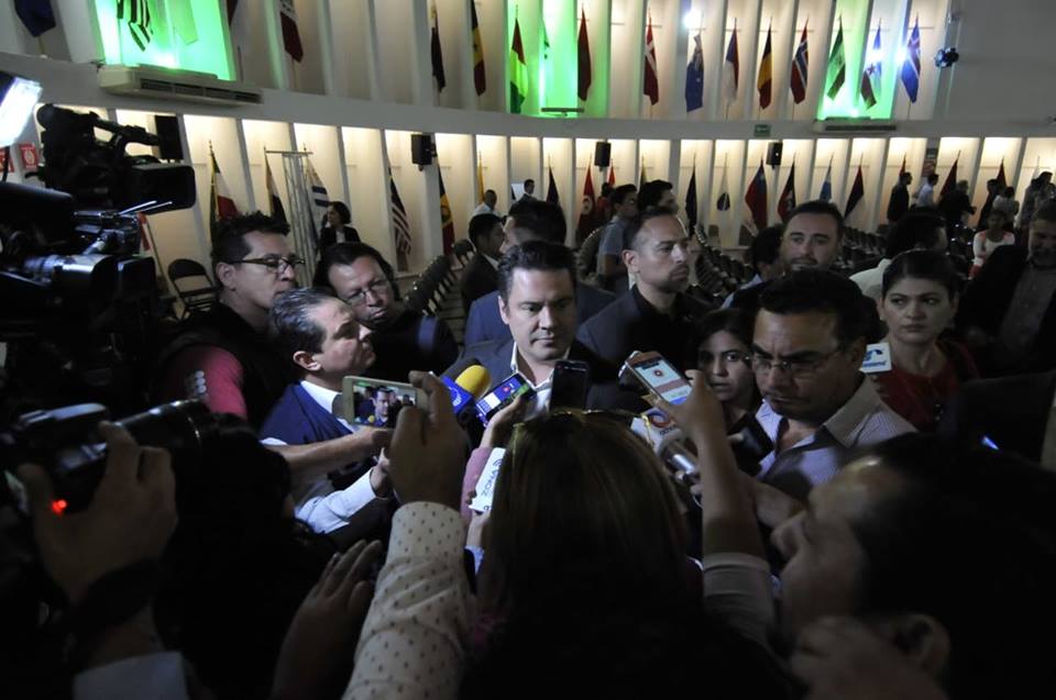 45066173_576823352776256_6329033446261784576_n