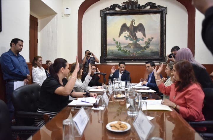 57116390_779556732424418_1105319780769857536_n