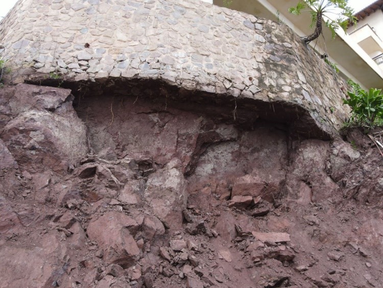 1628707934084_COMUNICADO 2243-Acciones-deslizamiento talud-Amapas (4)