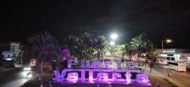 Iluminan de Color Morado Edificios Emblemáticos y Espacios Públicos en Vallarta