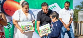 Continúa Entrega de Tablets a Estudiantes en Puerto Vallarta