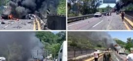 Nueve Fallecidos, deja Accidente Carretero, cercano a Caseta de Cobro en Plan de Barrancas, rumbo a Tepic : UMPC /SSJ