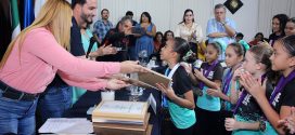 Orgullo vallartense: Ayuntamiento reconoce triunfos en gimnasia y danza folclórica