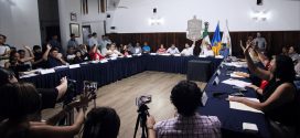 Avanza en la revisión de la plantilla laboral del Ayuntamiento de PV